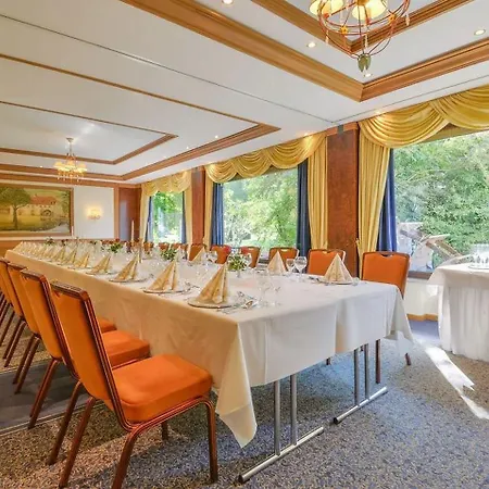 Zur Muehle Hotel 3*